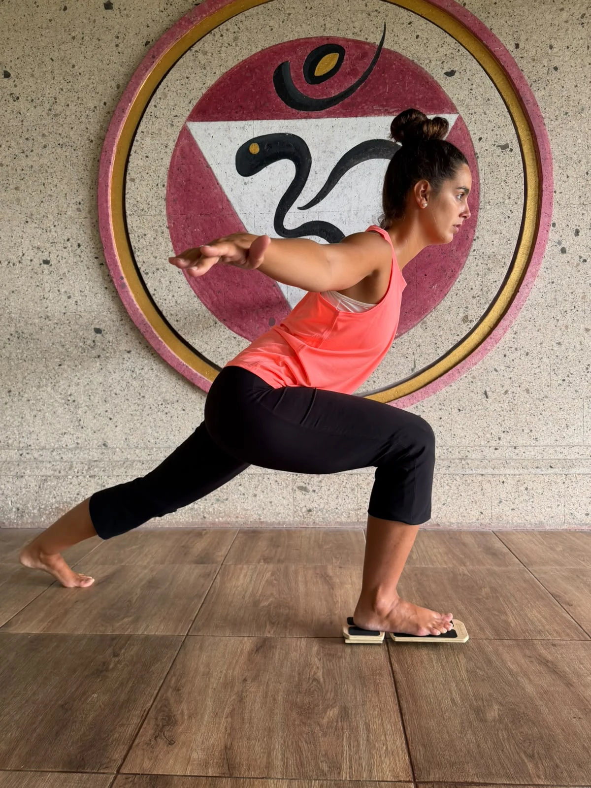 Advanced balance training with the Nova Balance board